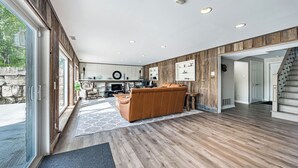 Unclassified image, 3 of 9, button - 5-Bedroom Countryside Estate in Northern GTA – Ideal for Gatherings & Getaways (Bolton)