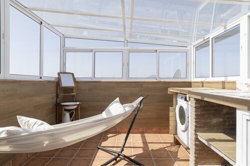 Apartment 'Las Niñas' with Private Terrace, Wi-Fi and Air Conditioning