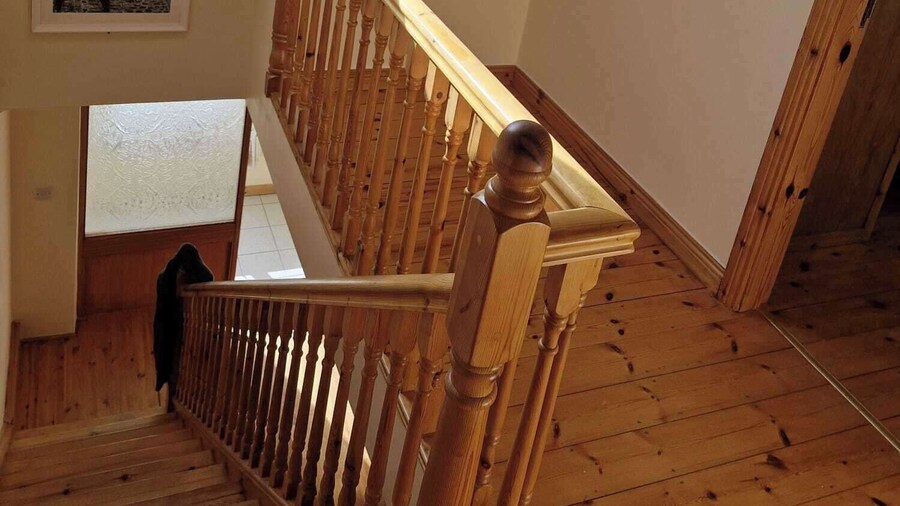 Cosy Cahirciveen Villa - Stunning Views