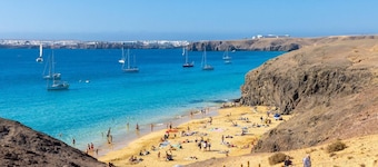 Villa La Isla - Two Bedroom Villa, Sleeps 4