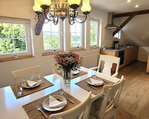 Apartment | Dining