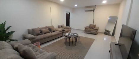 Apartment | Terrace/patio