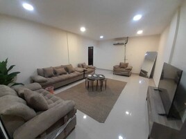 Apartment | Terrace/patio