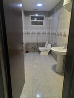 Apartment | Bathroom