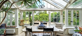 Charming and spacious 6-bedroom farmhouse close to Center Parcs