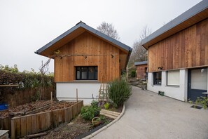 Exterior - Apartment 'Cabane' with Wi-Fi and Air Conditioning (Marcellaz-Albanais)