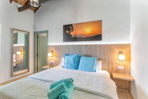 3 chambres, fer et planche Ă repasser, Wi-Fi, draps fournis