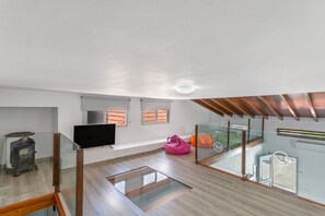 Interior - 'Casa Mica' with Mountain View, Wi-Fi and Air Conditioning (Vega de San Mateo)