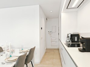 バンガロー 2 ベ��ッドルーム バリアフリー パティオ | ダイニングルーム