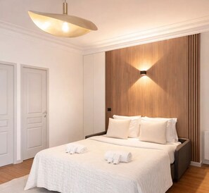 Standard Apartment, Courtyard View | Living area