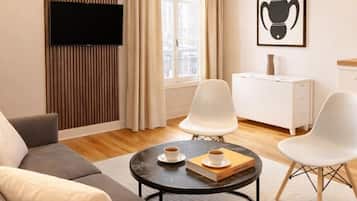 Appartement Standard, vue cour intérieure | Coin séjour