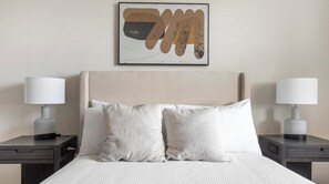 1 bedroom, desk, iron/ironing board, WiFi - Landing | Amazing 1BD, Clubhouse, Rooftop Lounge (Fort Myers)