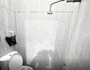 Bathroom - Radom Residence (Daerah Khusus Ibukota Jakarta)