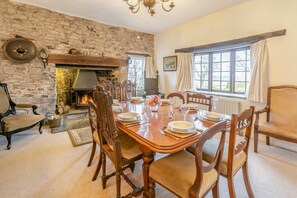 Dining - 5 Bed in Littleham (oc-b30981) (Littleham)