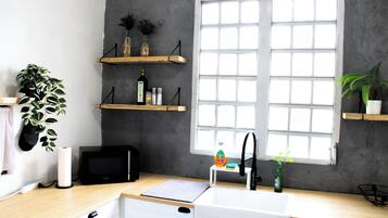 Tủ lạnh, lò vi sóng, lò nướng, bếp nấu