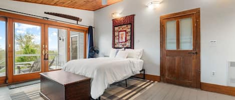 1 quarto, escrivaninha, ferros/tábuas de passar roupa, Wi-Fi