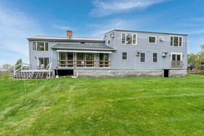 Exterior - B - Farm Suite on a Cattle Farm (Loudon)