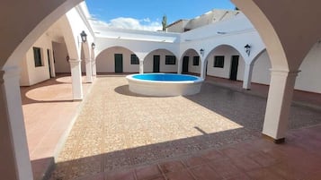 Fachada de la propiedad