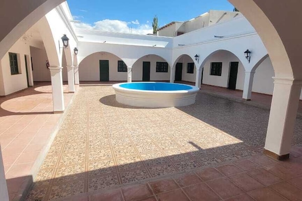Fachada da propriedade