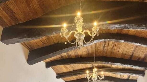 مطعم
