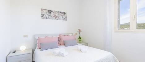 3 Schlafzimmer, Bügeleisen/Bügelbrett, WLAN, Bettwäsche