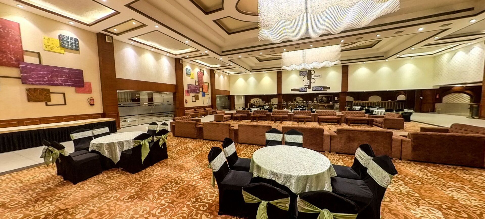 Banquet hall