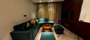 Premium Suite | Living area