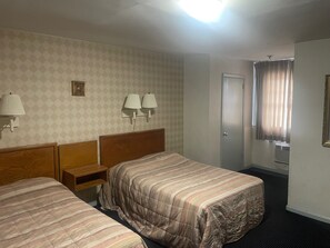 Family Single Room | Desk, free WiFi