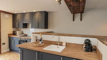 Dishwasher, cookware/dishes/utensils