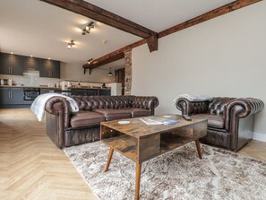 Living area - Betsy's Burrow (Bridlington)