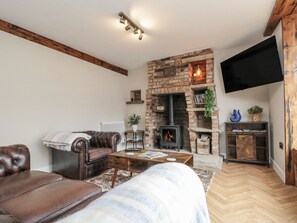 Living area - Betsy's Burrow (Bridlington)