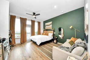 Iron/ironing board, free WiFi, bed sheets