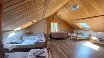 1 bedroom, WiFi, bed sheets