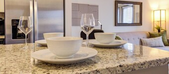 This apartment is a 1 bedroom(s), 1 bathrooms, located in Houston, TX.