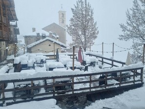 Ulkoruokailutilat