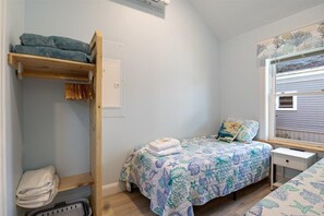 2 dormitorios, tabla de planchar con plancha, wifi gratis y ropa de cama