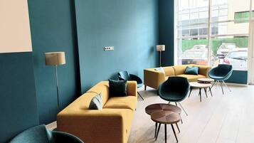 Apartment, 2 Schlafzimmer, barrierefrei, Gartenblick | Lounge