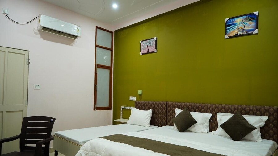 Shree Puram Guest House