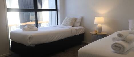 2 bedrooms, desk, iron/ironing board, free WiFi