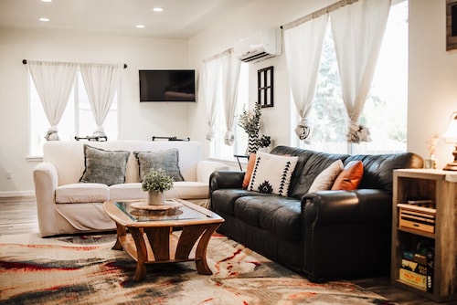 The Berkeley House Near Harbor Isle Golf Course