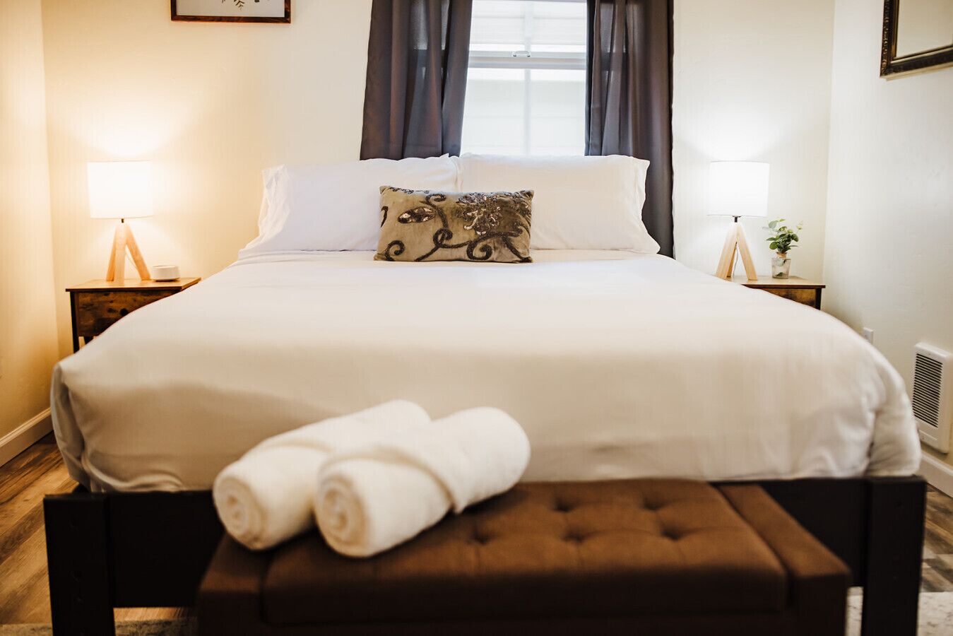 2 chambres, fer et planche à repasser, Wi-Fi gratuit, draps fournis