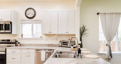 The Berkeley House Near Harbor Isle Golf Course