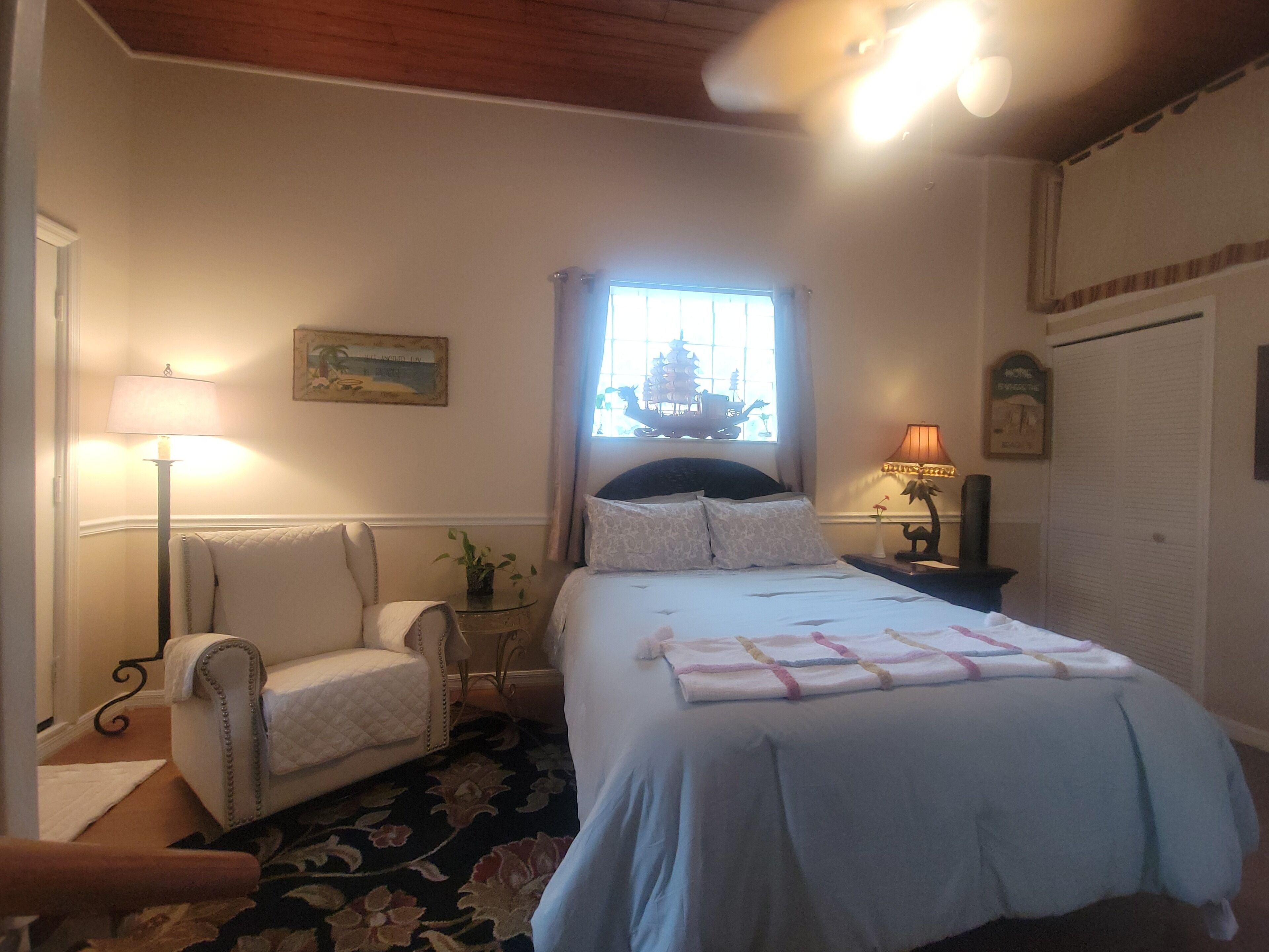 1 bedroom, iron/ironing board, WiFi, bed sheets