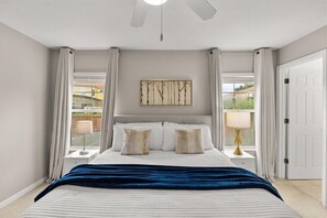 4 chambres, fer et planche à repasser, Wi-Fi, draps fournis
