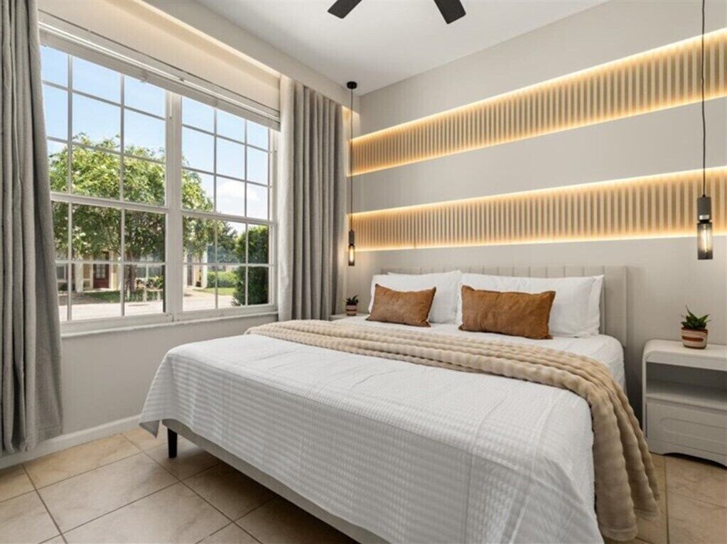 3 bedrooms, iron/ironing board, WiFi, bed sheets