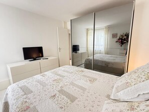 2 Schlafzimmer, Bügeleisen/Bügelbrett, WLAN