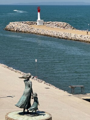 Exterior detail - Beautiful 2-Bedroom Apartment  Terrace Facing the Canal  Sea Vew Impérial 4 (Le Grau-du-Roi)