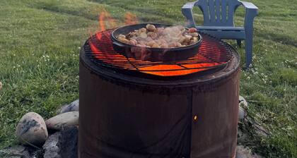 Relaxing 2BR Unit Near Hiking & Scenic Drives Sleeps 5 |Great Cabot Unit 17