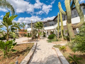 Property grounds - Room 'Blu Dea -  3' with Shared Terrace, Wi-Fi and Air Conditioning (Torre Lapillo)