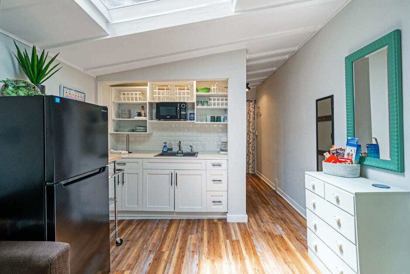 Fridge, microwave, coffee/tea maker, toaster